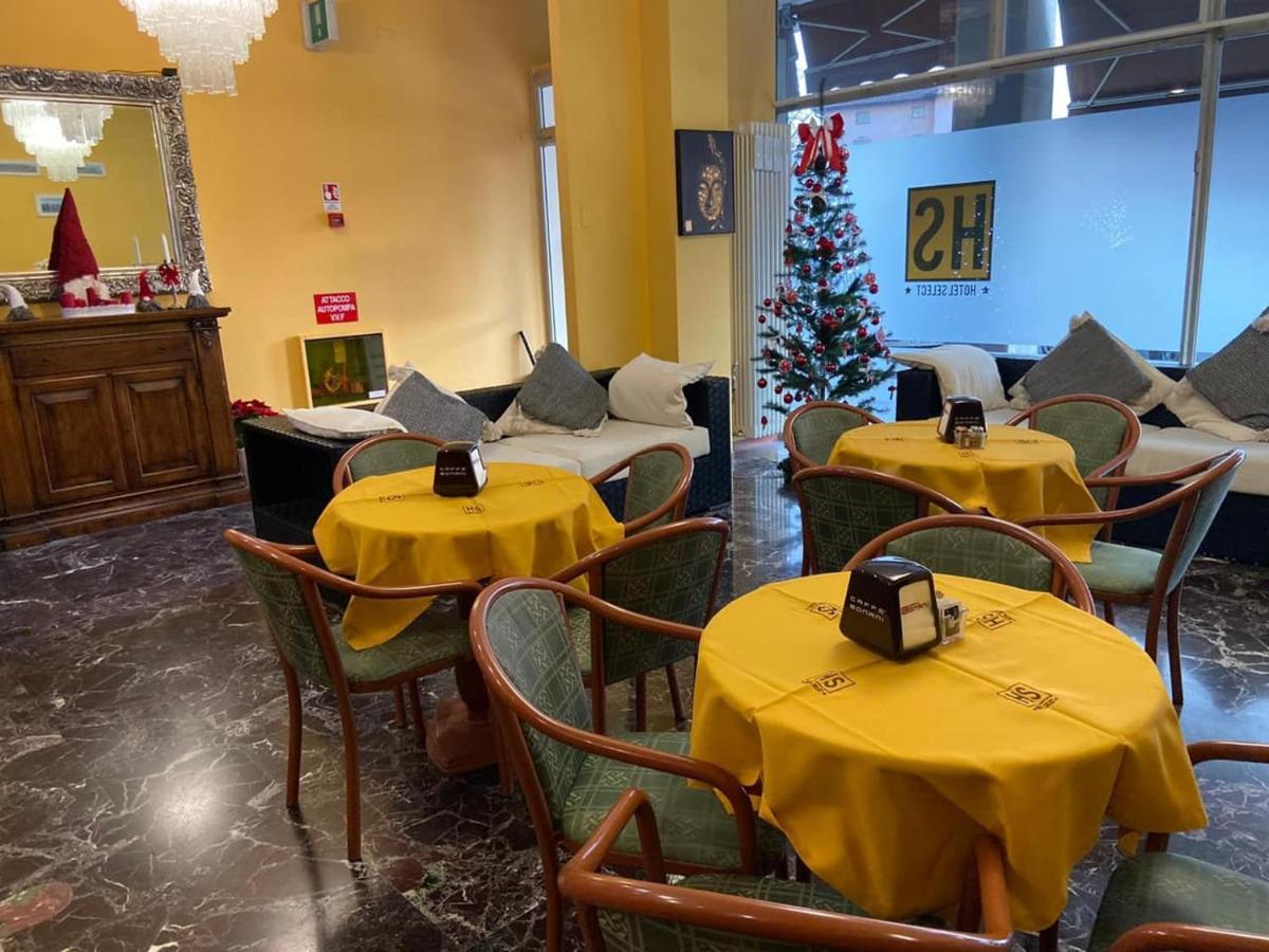 Hotel Select SantʼIlario dʼEnza Dış mekan fotoğraf